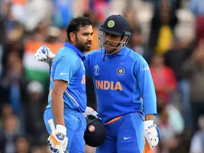 MS Dhoni Vs Rohit Sharma